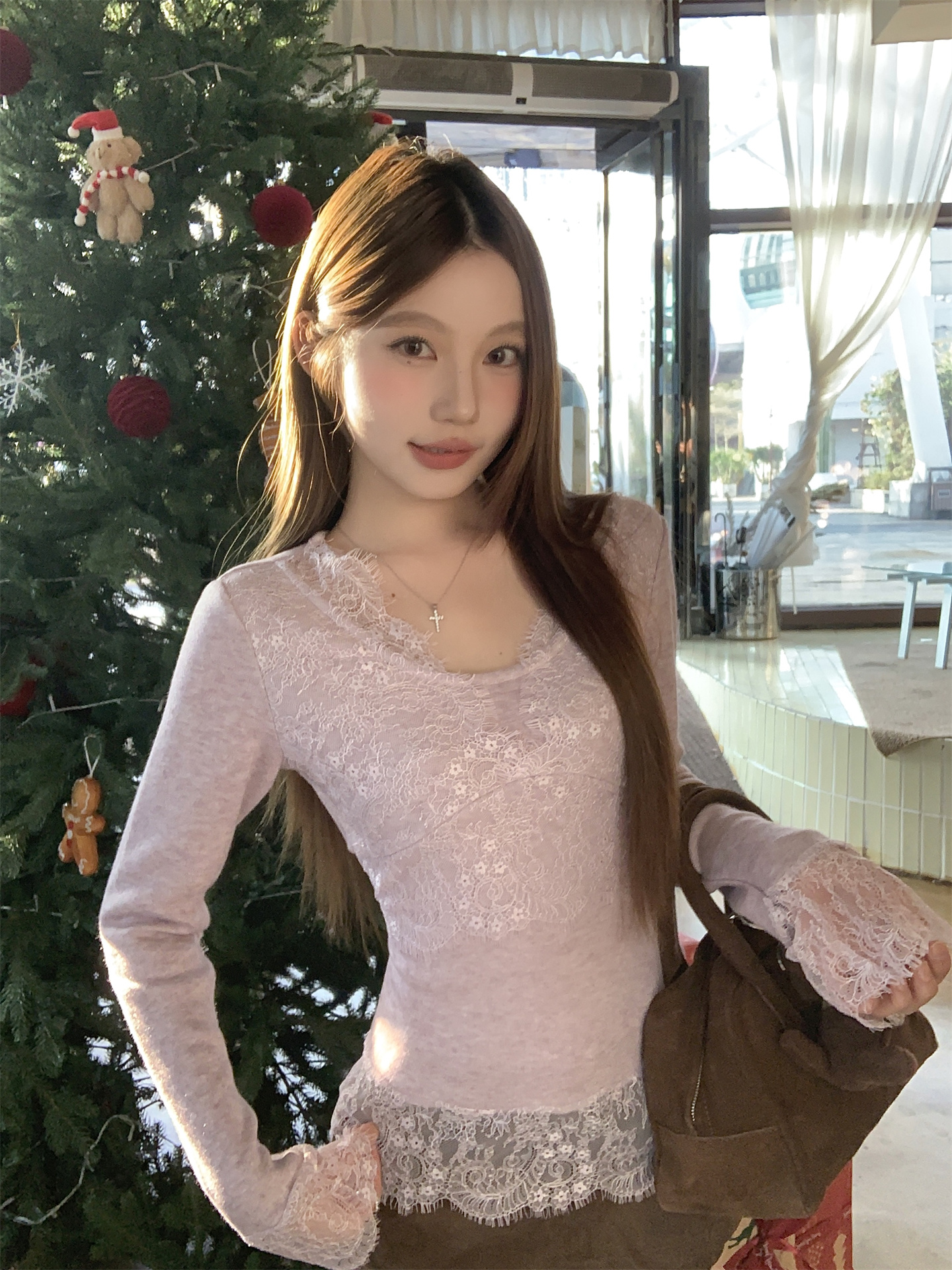Lace V-Neck Slim Fit Long Sleeve Top - Image 3