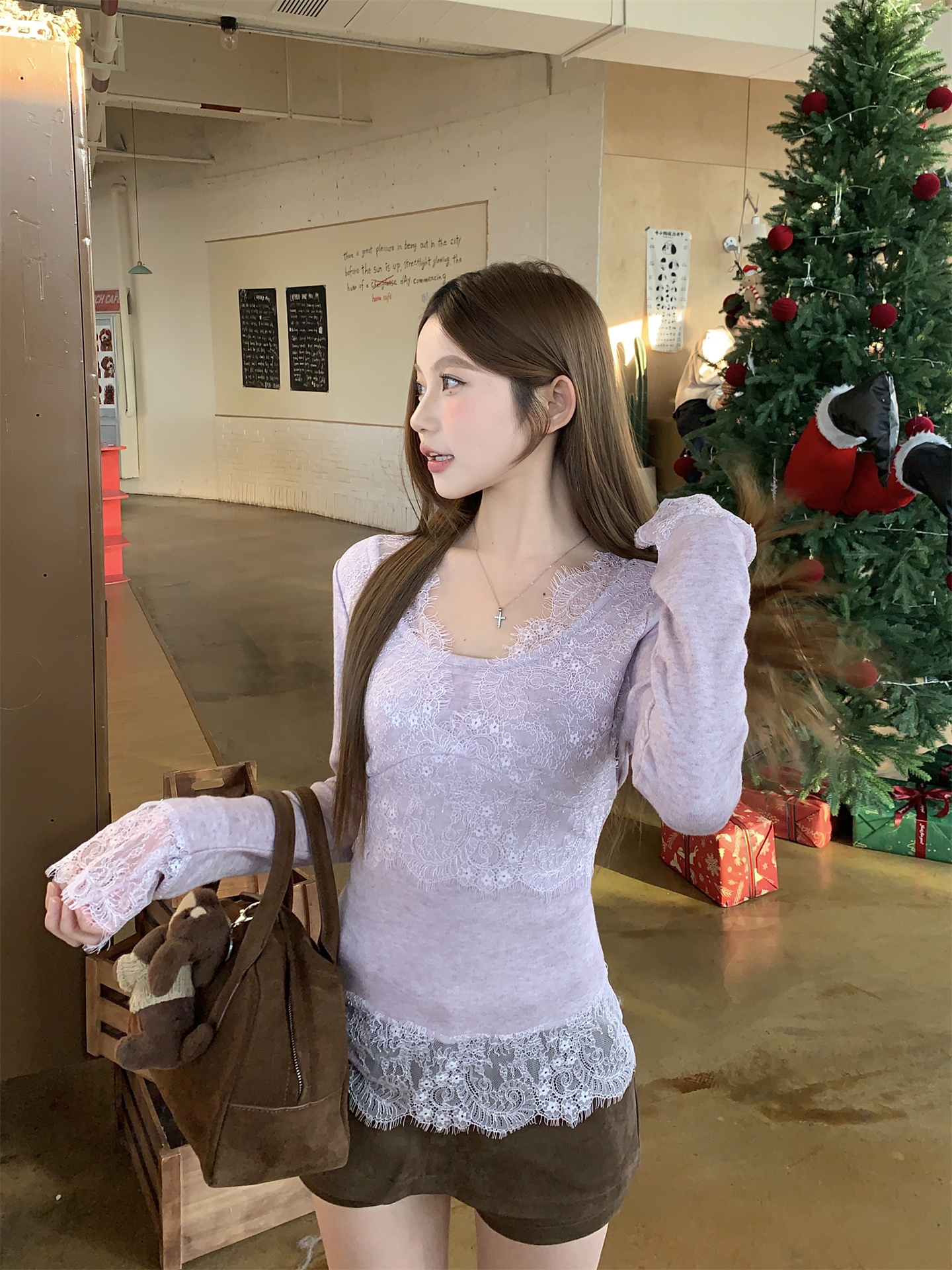 Sweet Style Lace V-Neck Slim Fit Long Sleeve Top