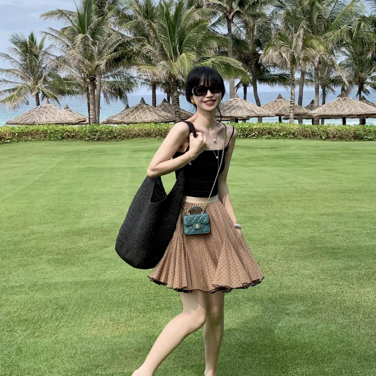 Women’s Oversized Flared Flocked Polka Dot Tulle Skirt 2026 Spring Summer New Design Short Skirt