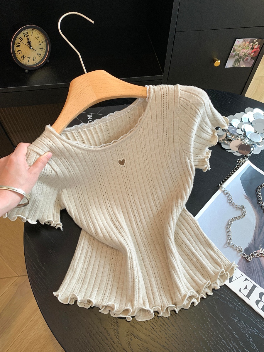 Women’s Oatmeal Heart Cutout Knit Short Sleeve T-Shirt 2026 Summer Slim Cropped Top