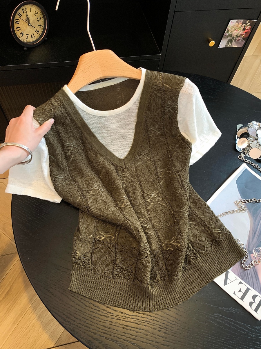 2026 Summer New Faux Two-Piece Short Sleeve Knit Top for Women Loose Slimming Korean Color Block Short Sleeve T-Shirt - Image 2